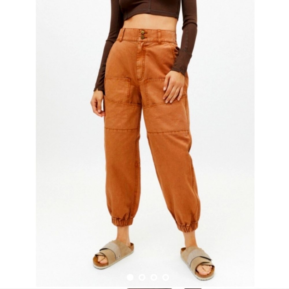 Urban BDG Utility Cargo Jogger Pant High Waist Workwear Khaki Tan Size Medium